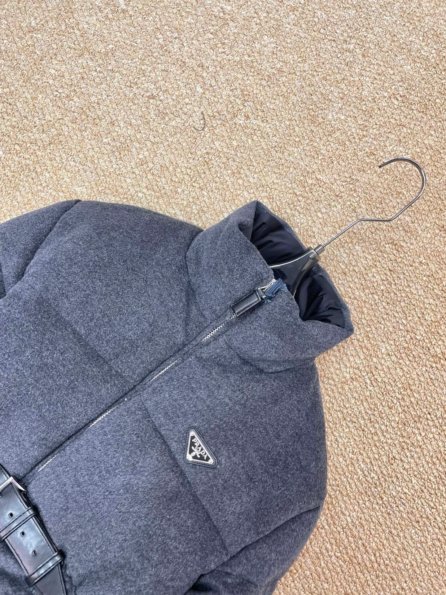 Куртки И Пуховики Женские Prada 146675