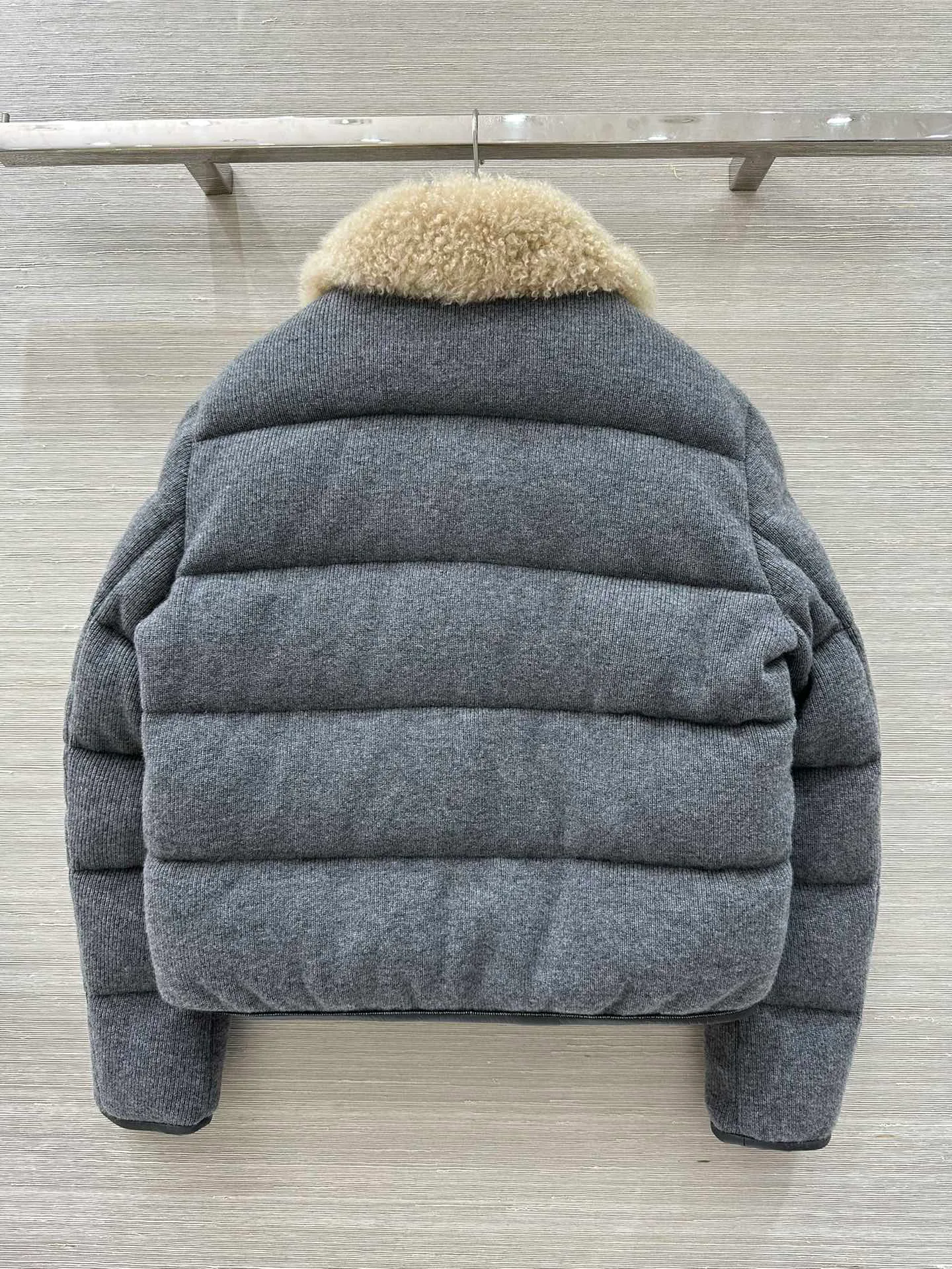 Куртки И Пуховики Женские Brunello Cucinelli 1149104