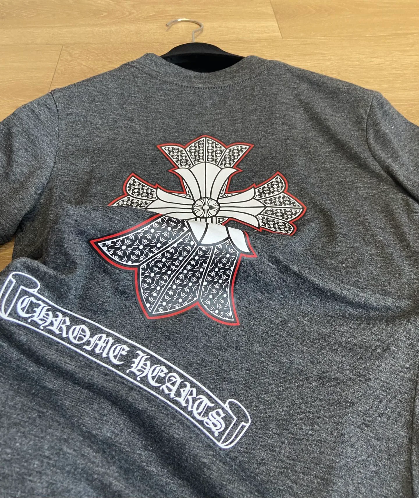 Футболки Женские Chrome Hearts 17160001