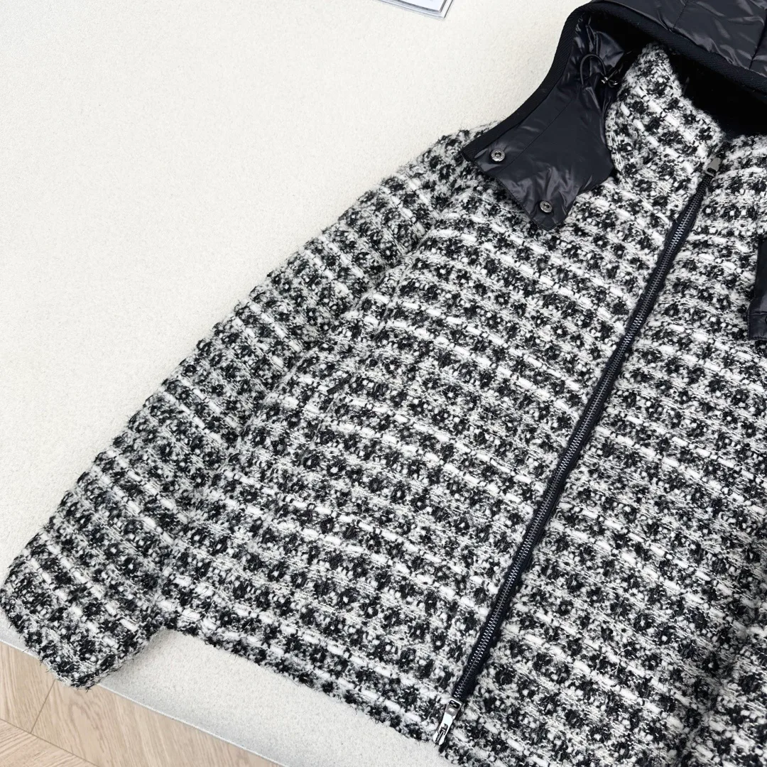 Куртки И Пуховики Женские Moncler 818877