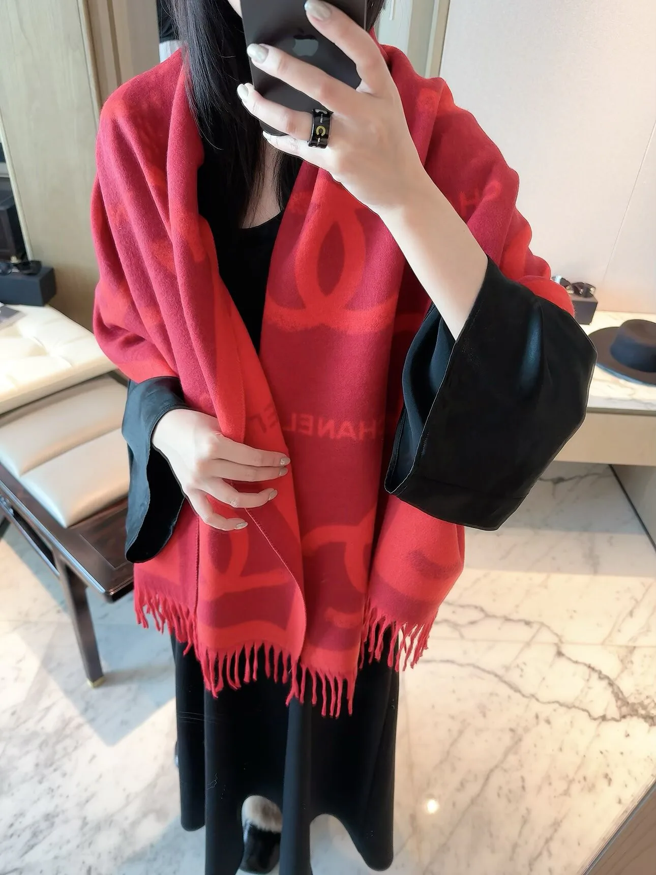Шарфы Chanel 18598283