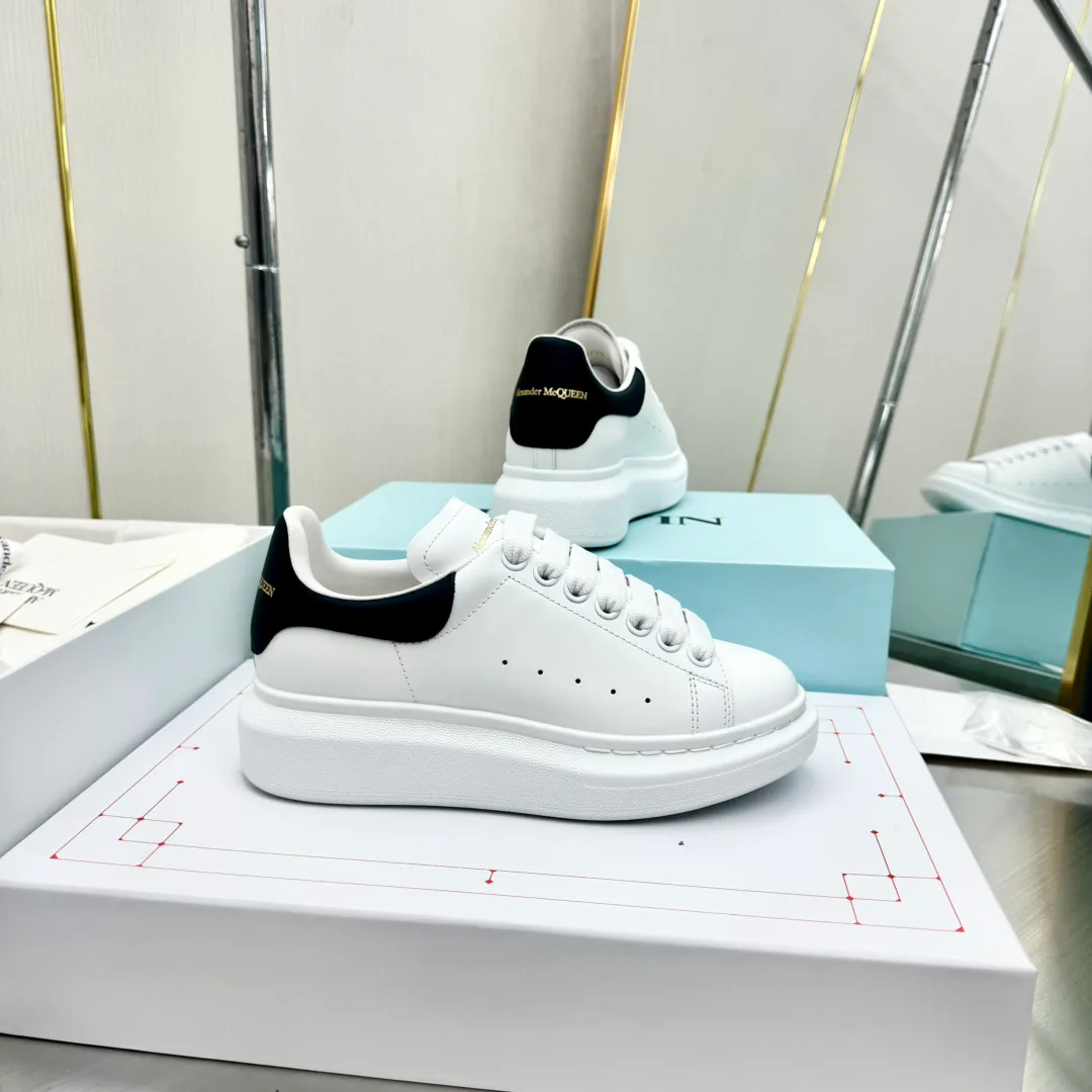 Кроссовки Мужские Alexander Mcqueen 28276