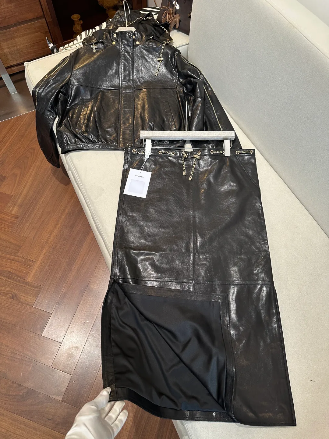Кожаные Куртки И Дублёнки Женские Chanel 18563036