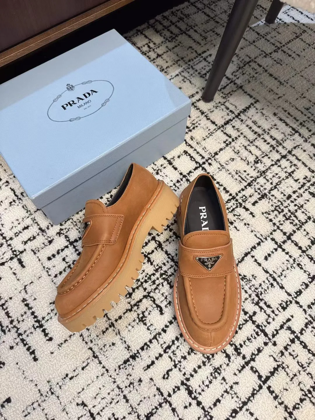 Лоферы И Мокасины Женские Prada 11404101
