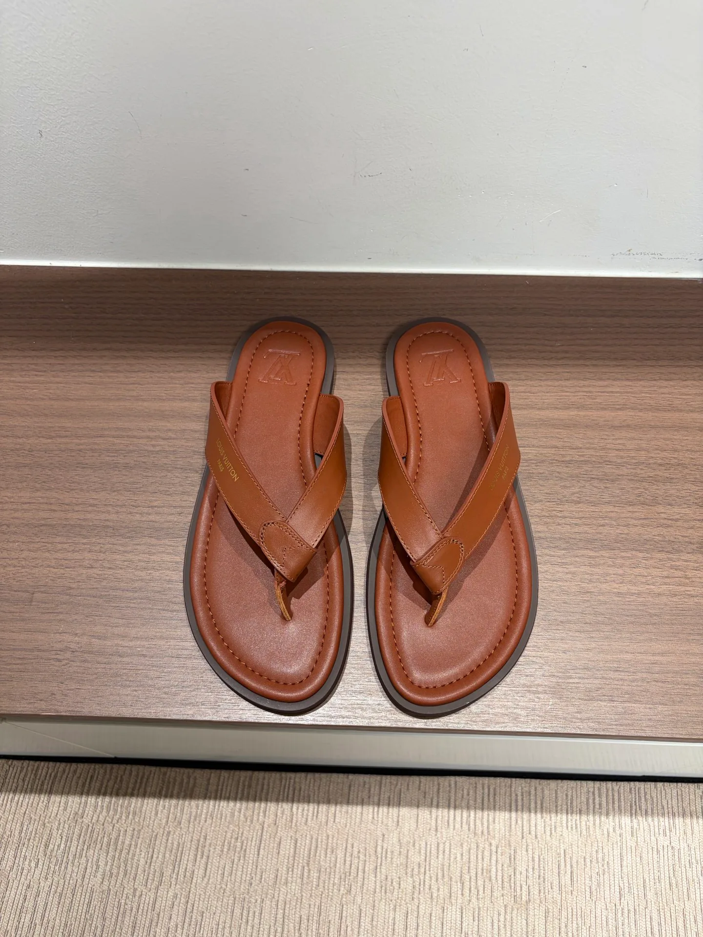 Шлепанцы Мужские Louis Vuitton 12826616