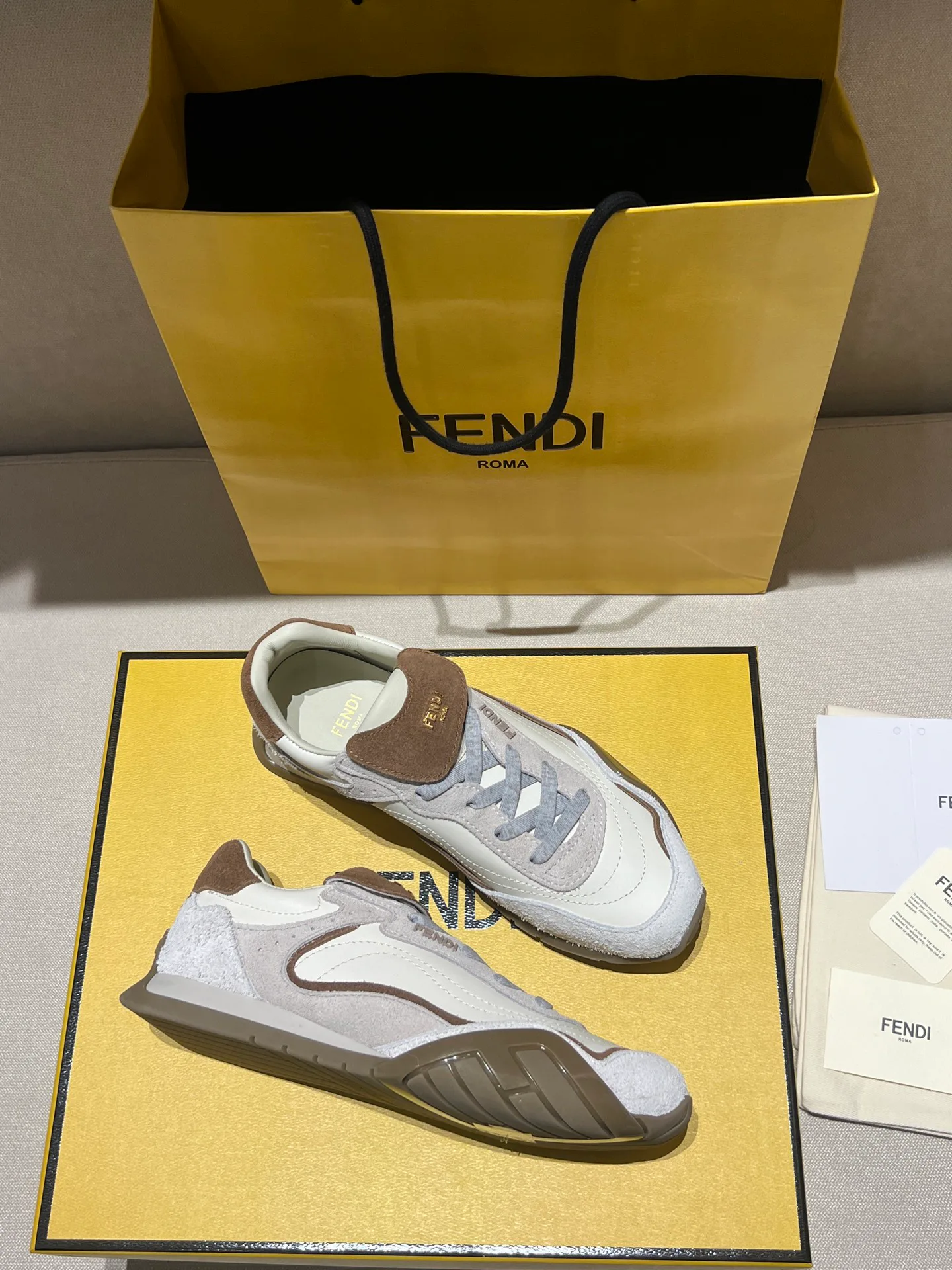 Кроссовки Женские Fendi 18020716