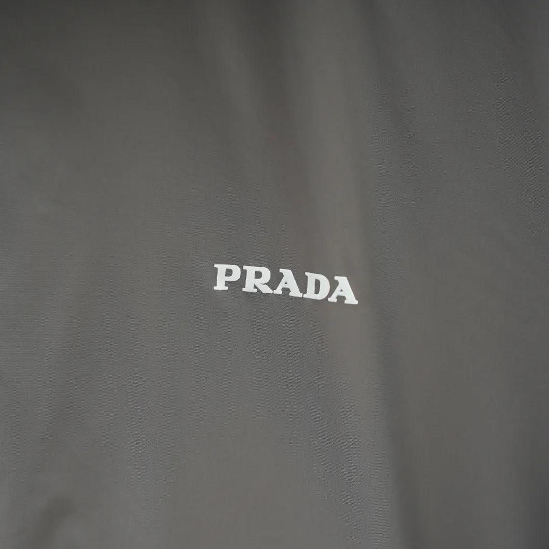 Куртки И Пуховики Женские Prada 18883182