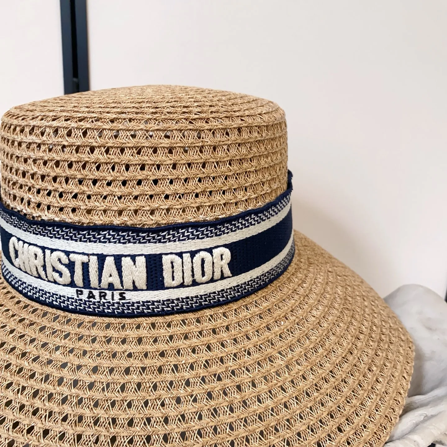 Головные Уборы Christian Dior 13569659
