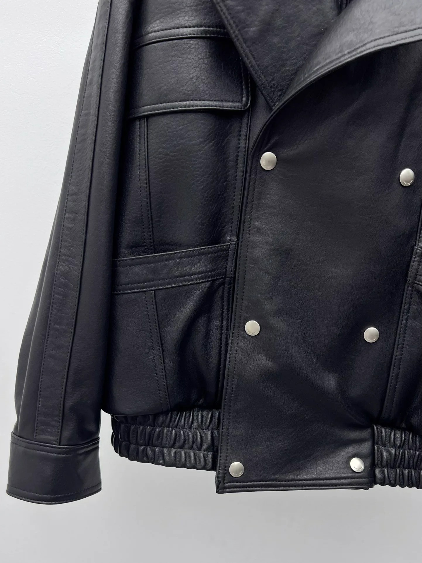 Кожаные Куртки И Дублёнки Женские Saint Laurent 17719118
