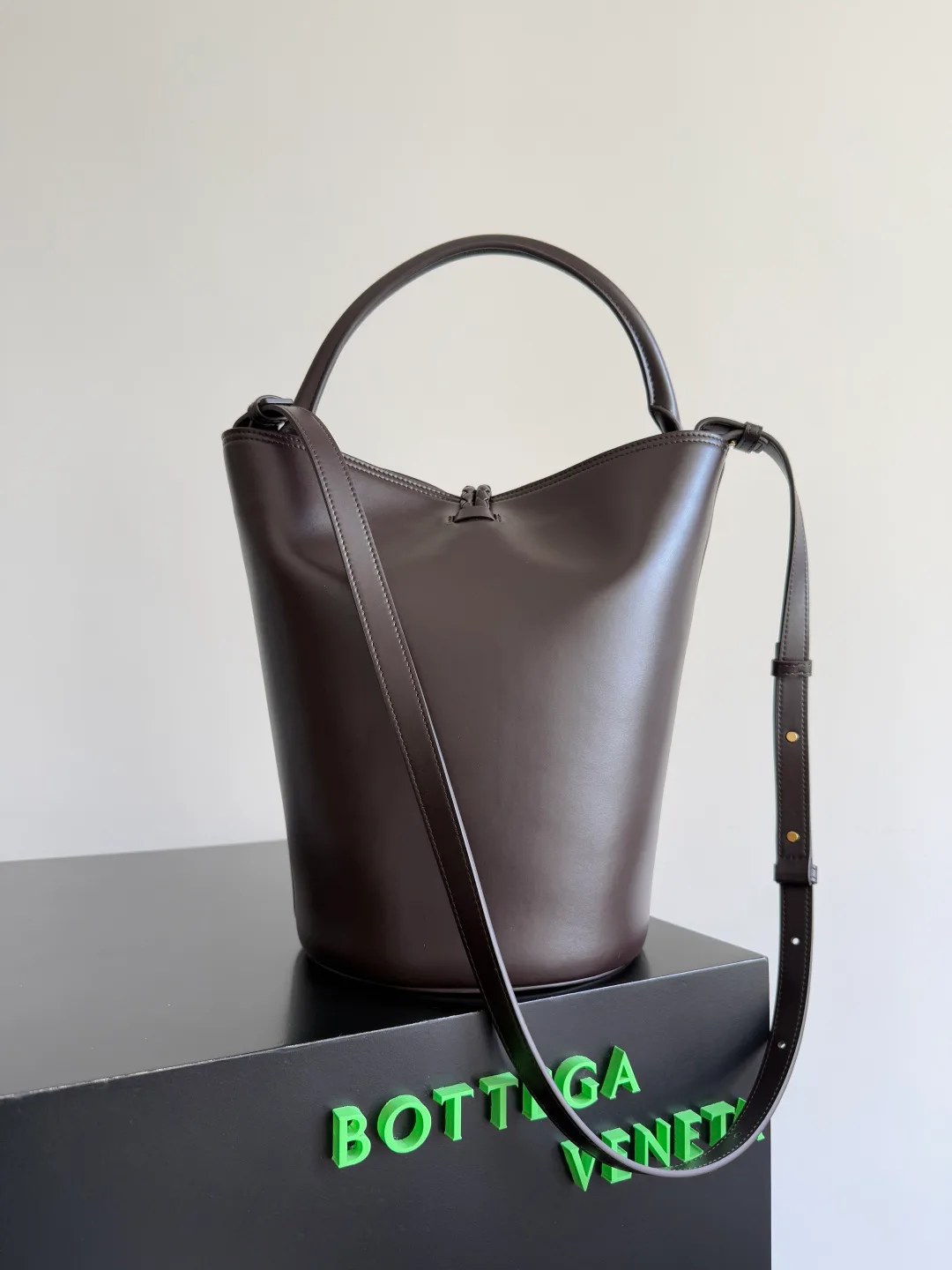 Классические Сумки Женские Bottega Veneta 4879105