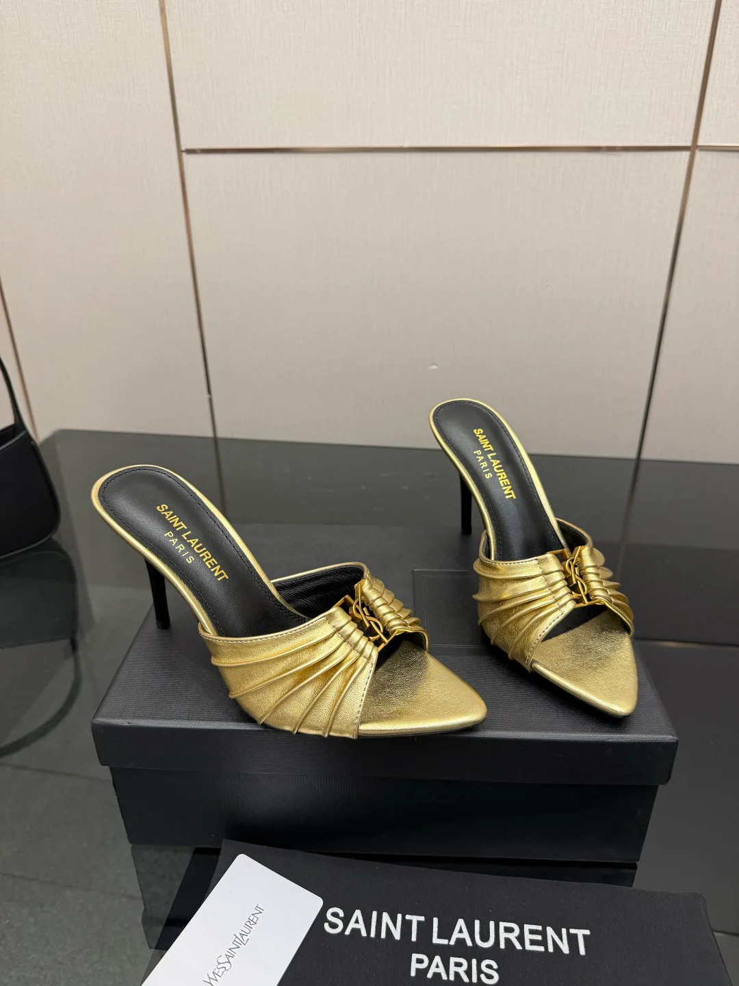 Босоножки Женские Saint Laurent 13164422