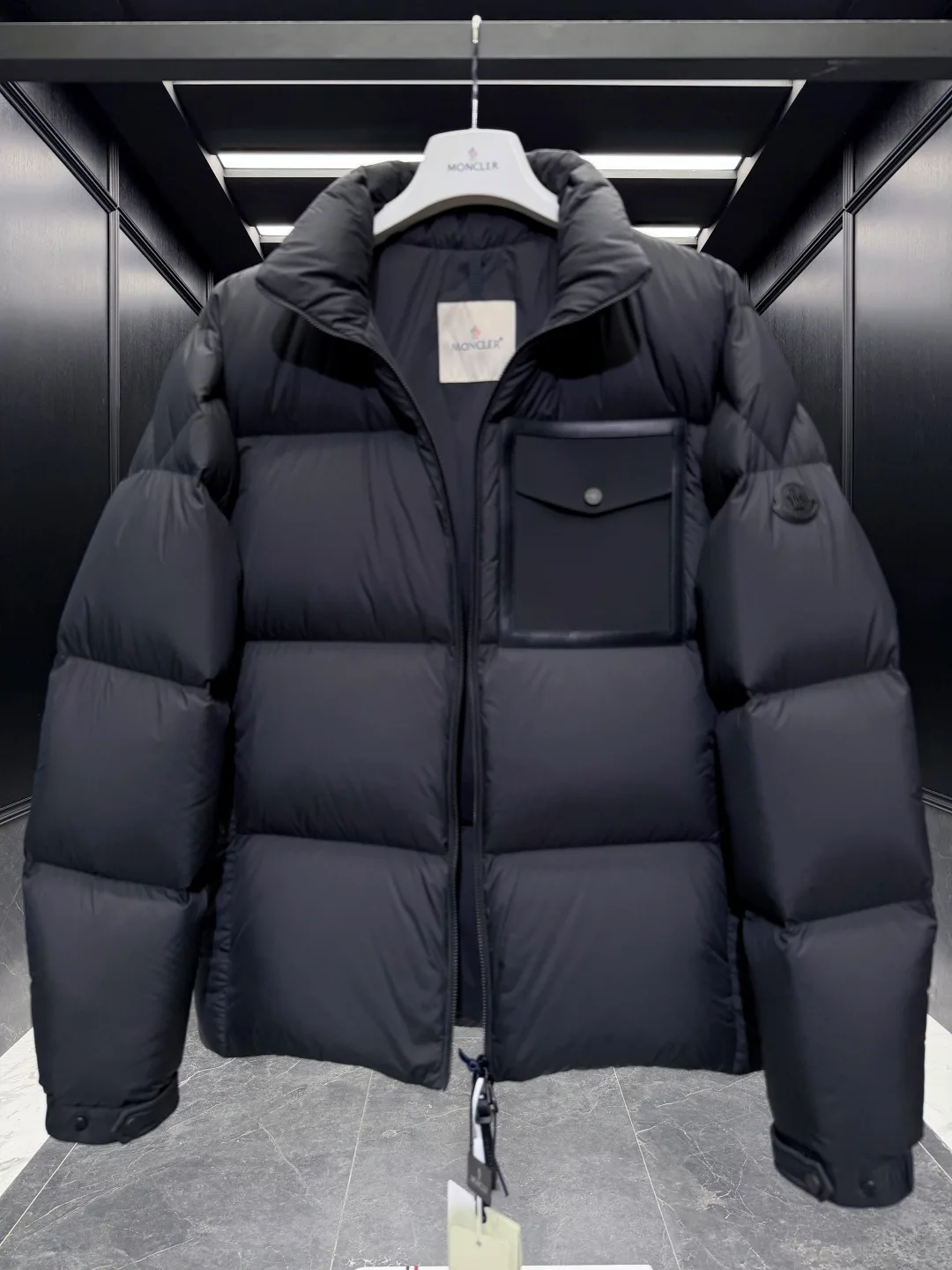 Куртки И Пуховики Мужские Moncler 1283061