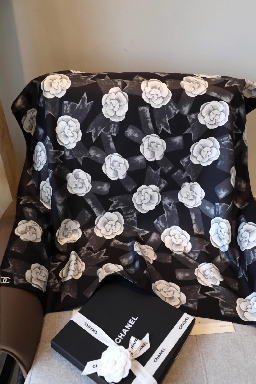 Платки Chanel 13855799