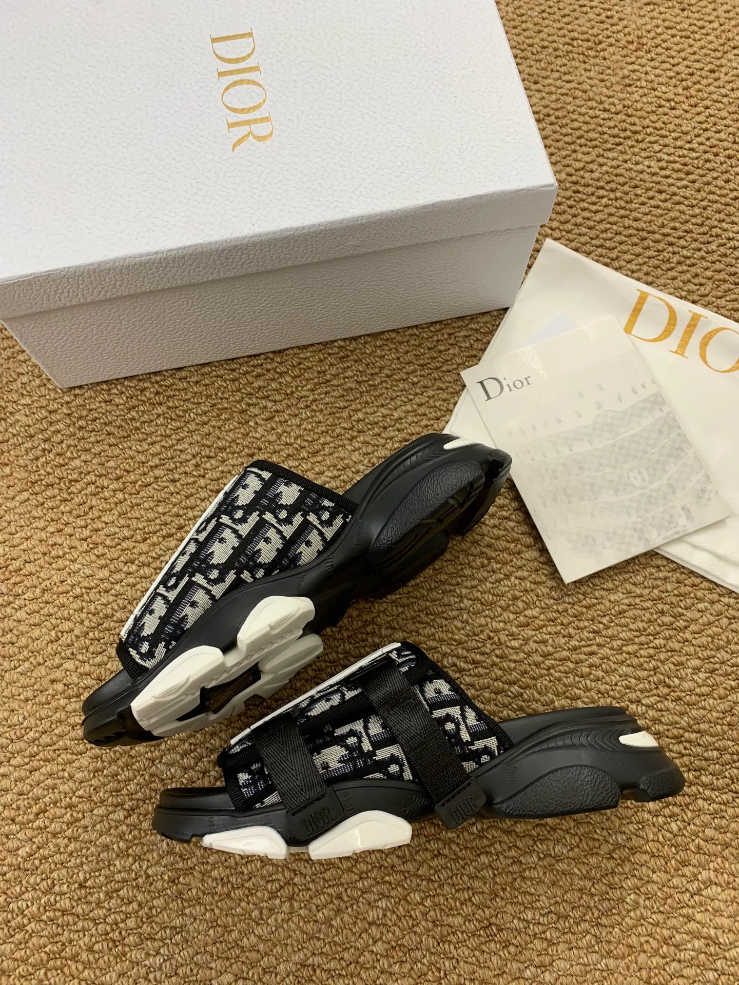 Шлепанцы Женские Christian Dior 17545237