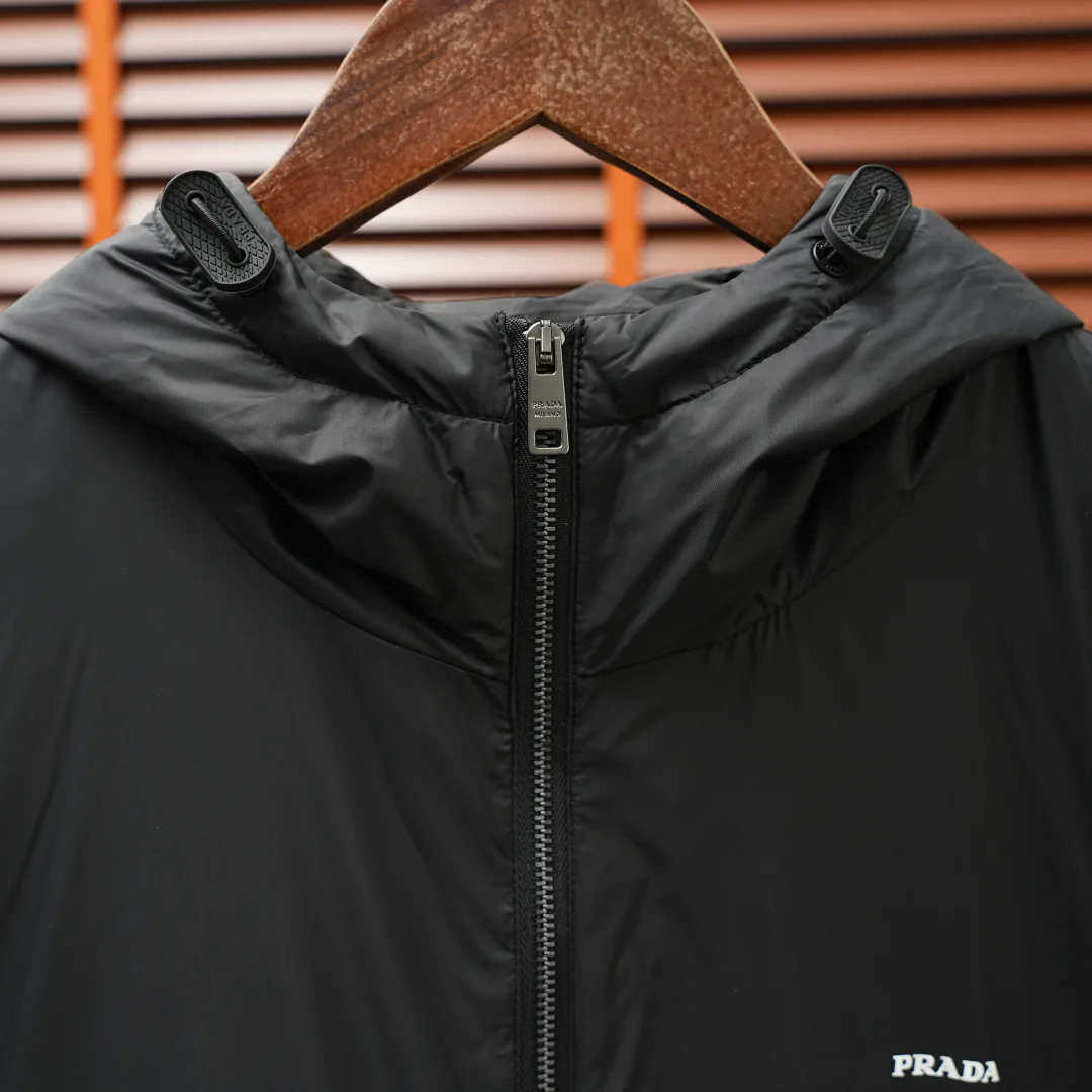 Куртки И Пуховики Женские Prada 18883184