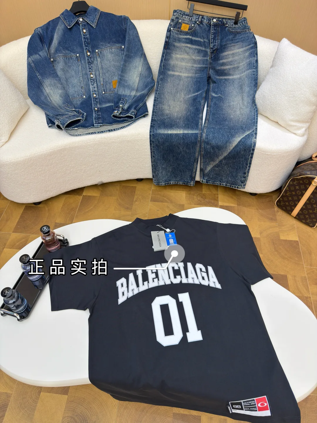 Футболки Женские Balenciaga 84542