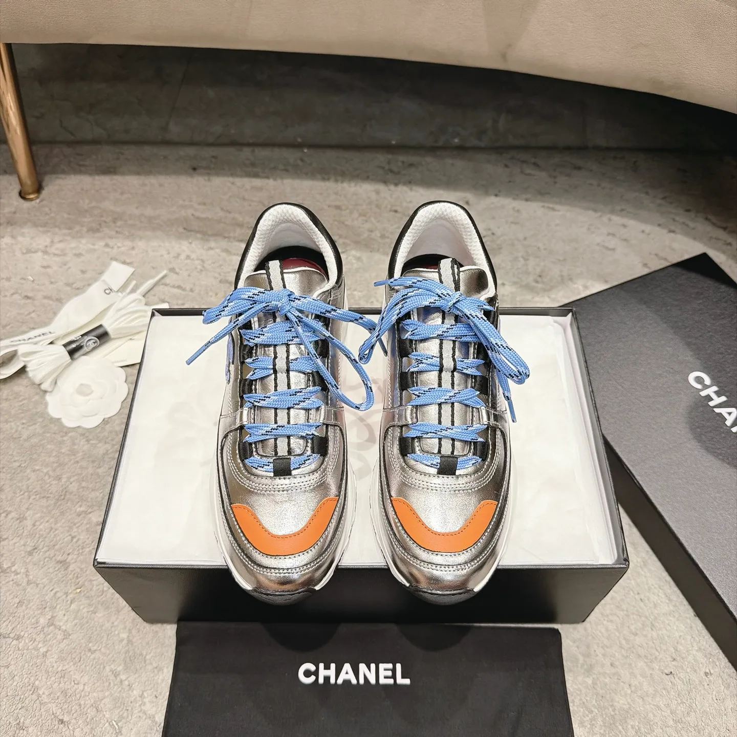 Кроссовки Женские Chanel 18627980