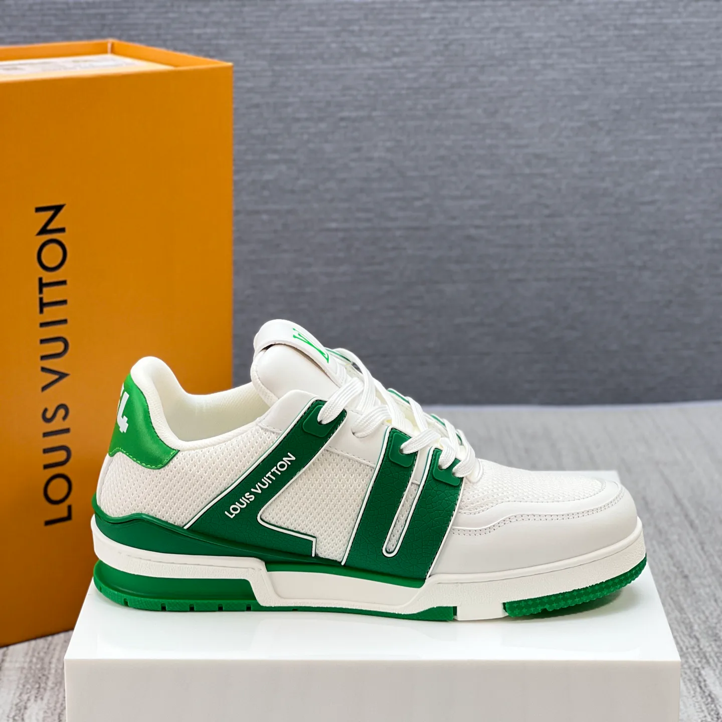 Кроссовки Мужские Louis Vuitton 1124286