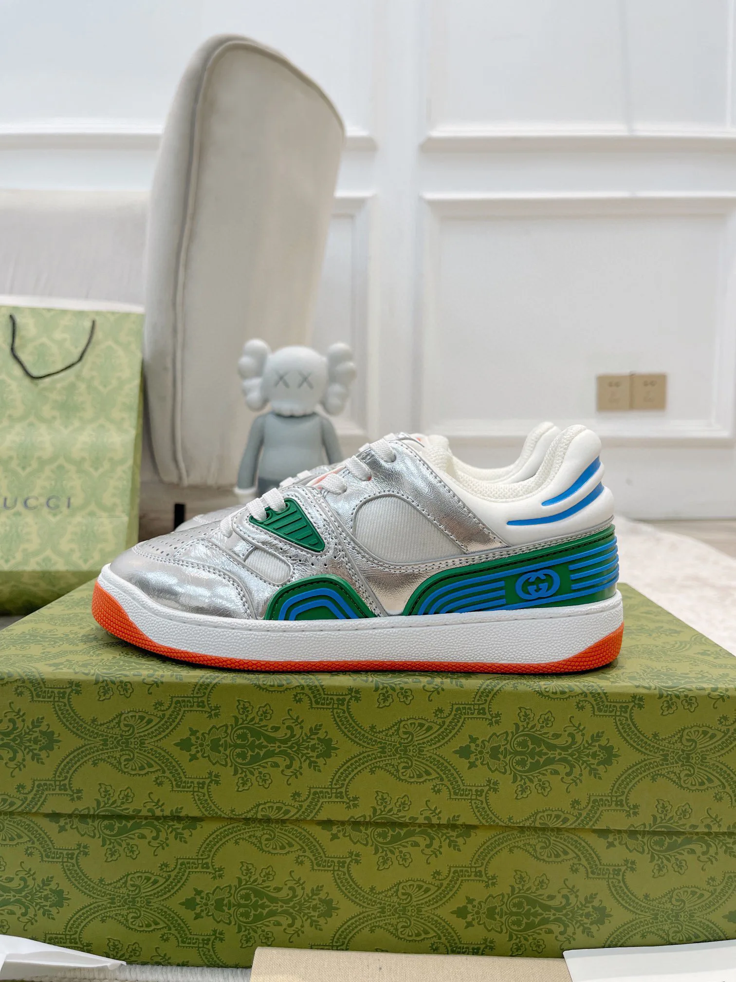 Кроссовки Женские Gucci 945090