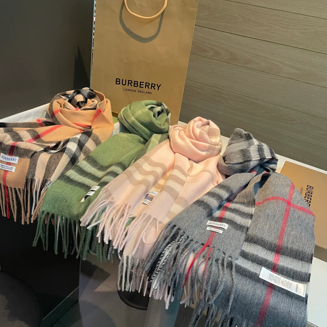 Шарфы Burberry 1701242