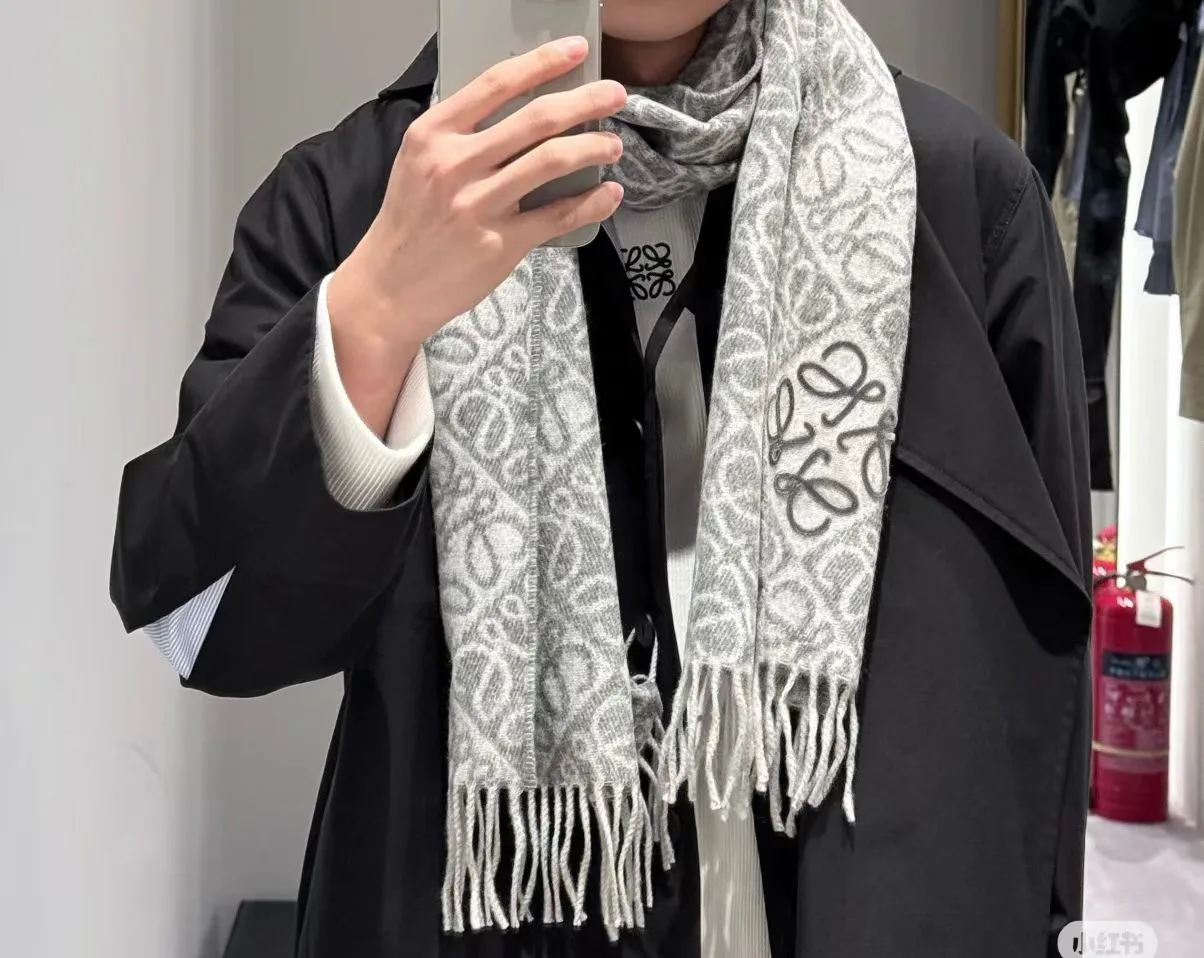 Шарфы Loewe 614911