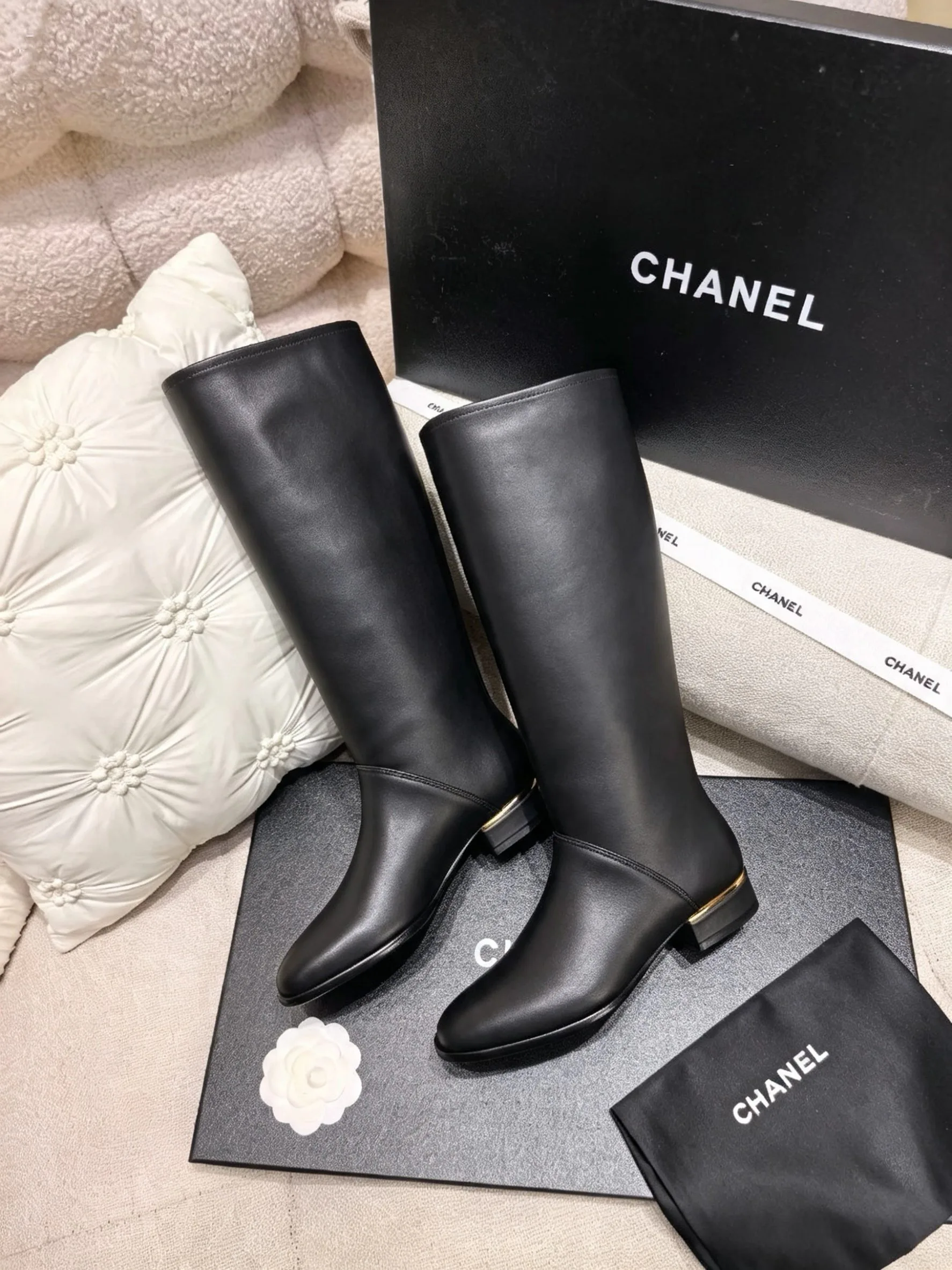 Сапоги Женские Chanel 18477598