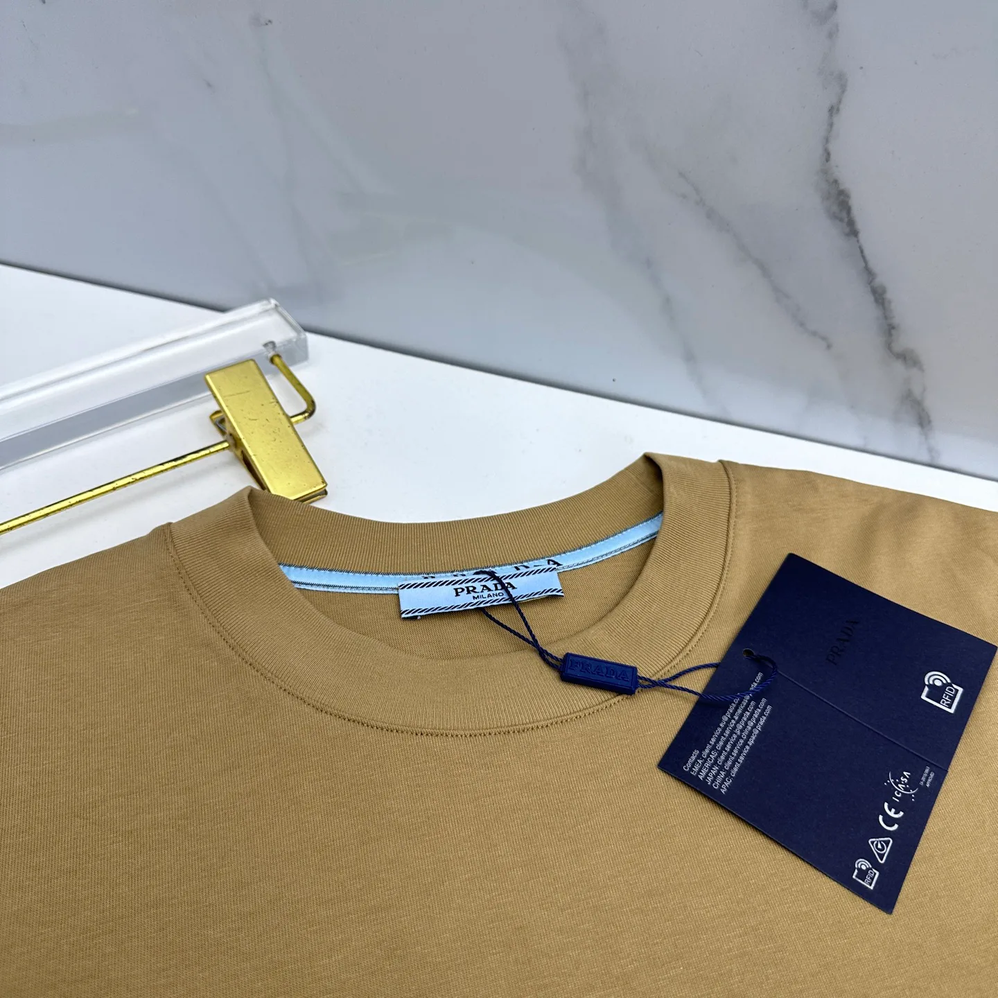 Футболки Женские Prada 1635381