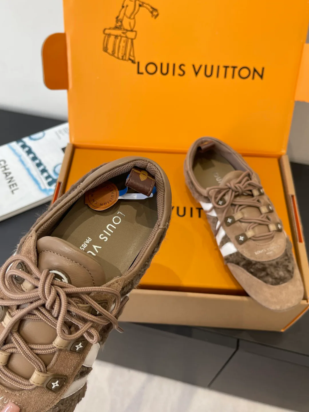 Кроссовки Женские Louis Vuitton 1595072