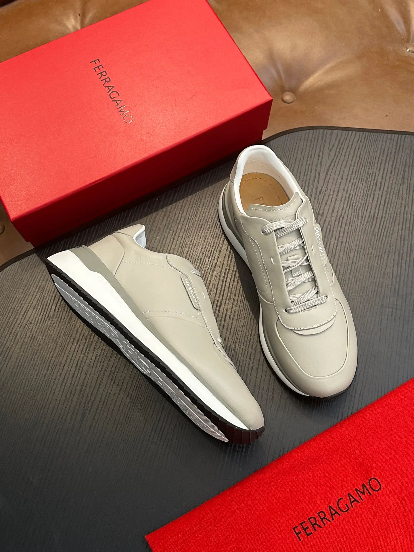 Кроссовки Мужские Salvatore Ferragamo 404986