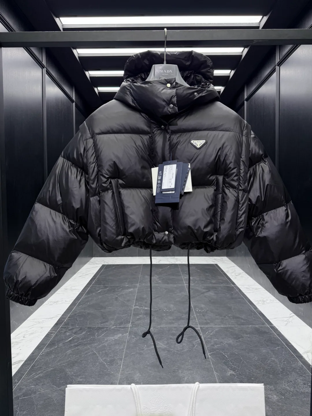 Куртки И Пуховики Женские Prada 604700