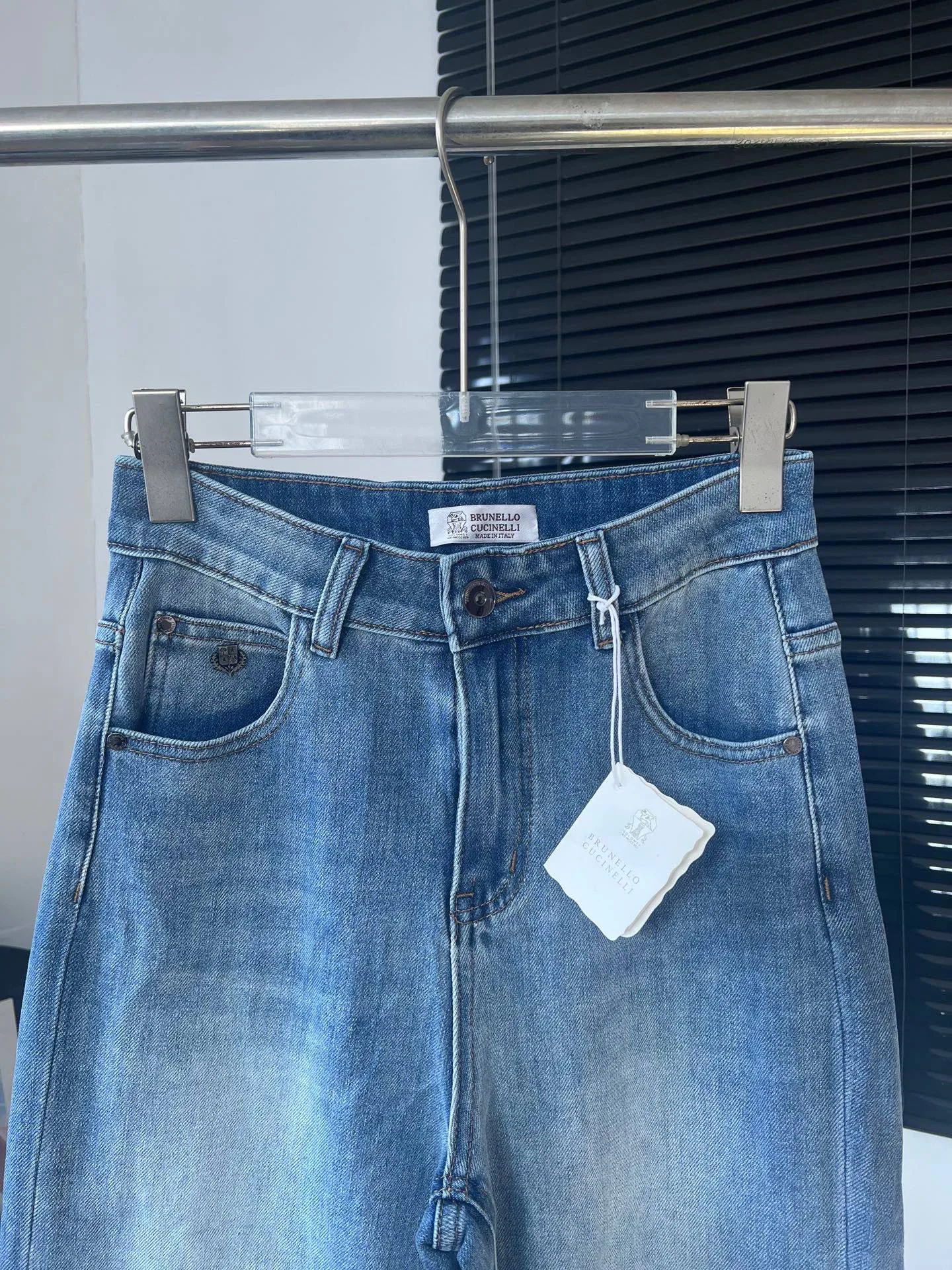 Джинсы Женские Brunello Cucinelli 18363360