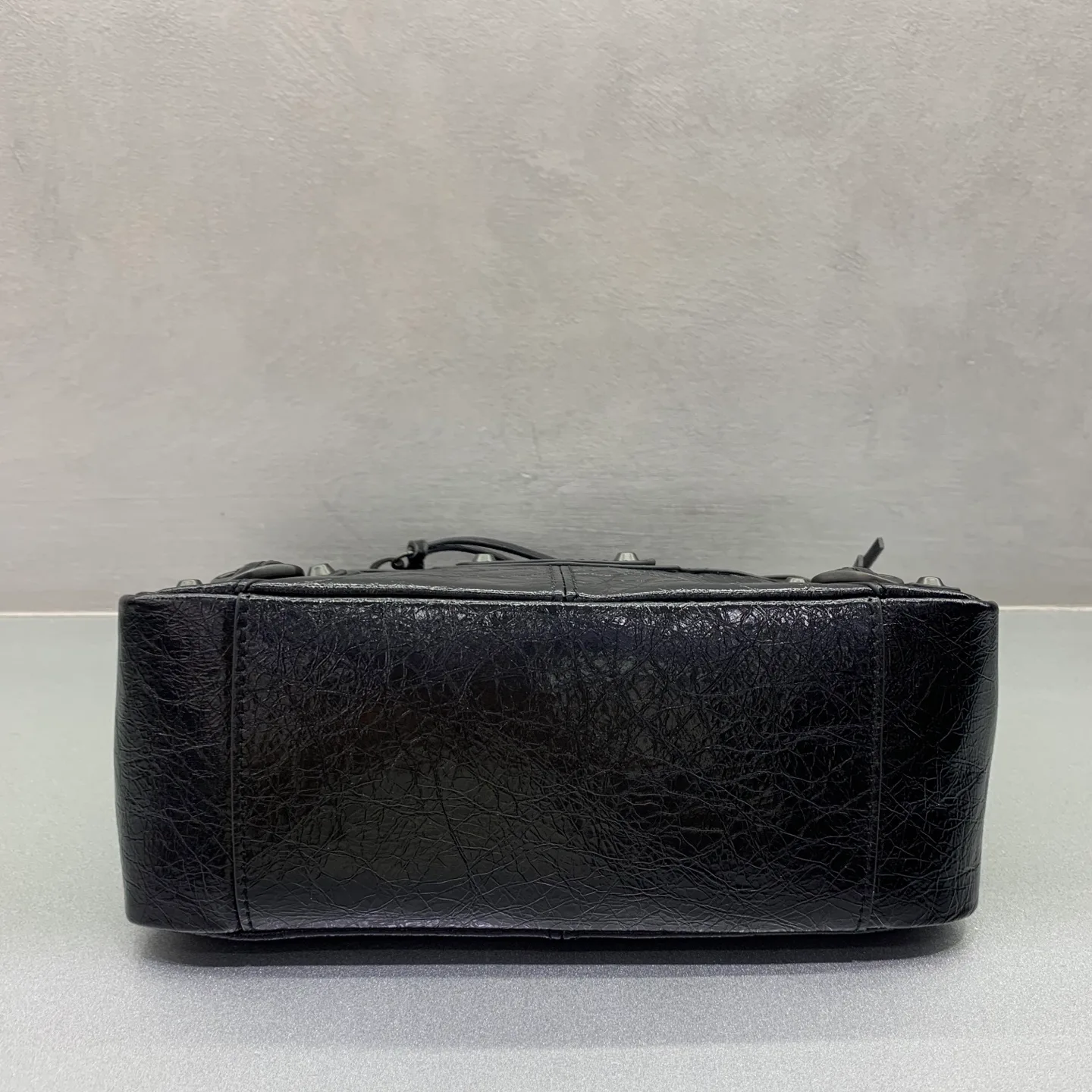 Сумки На Ремне Женские Balenciaga 17359730
