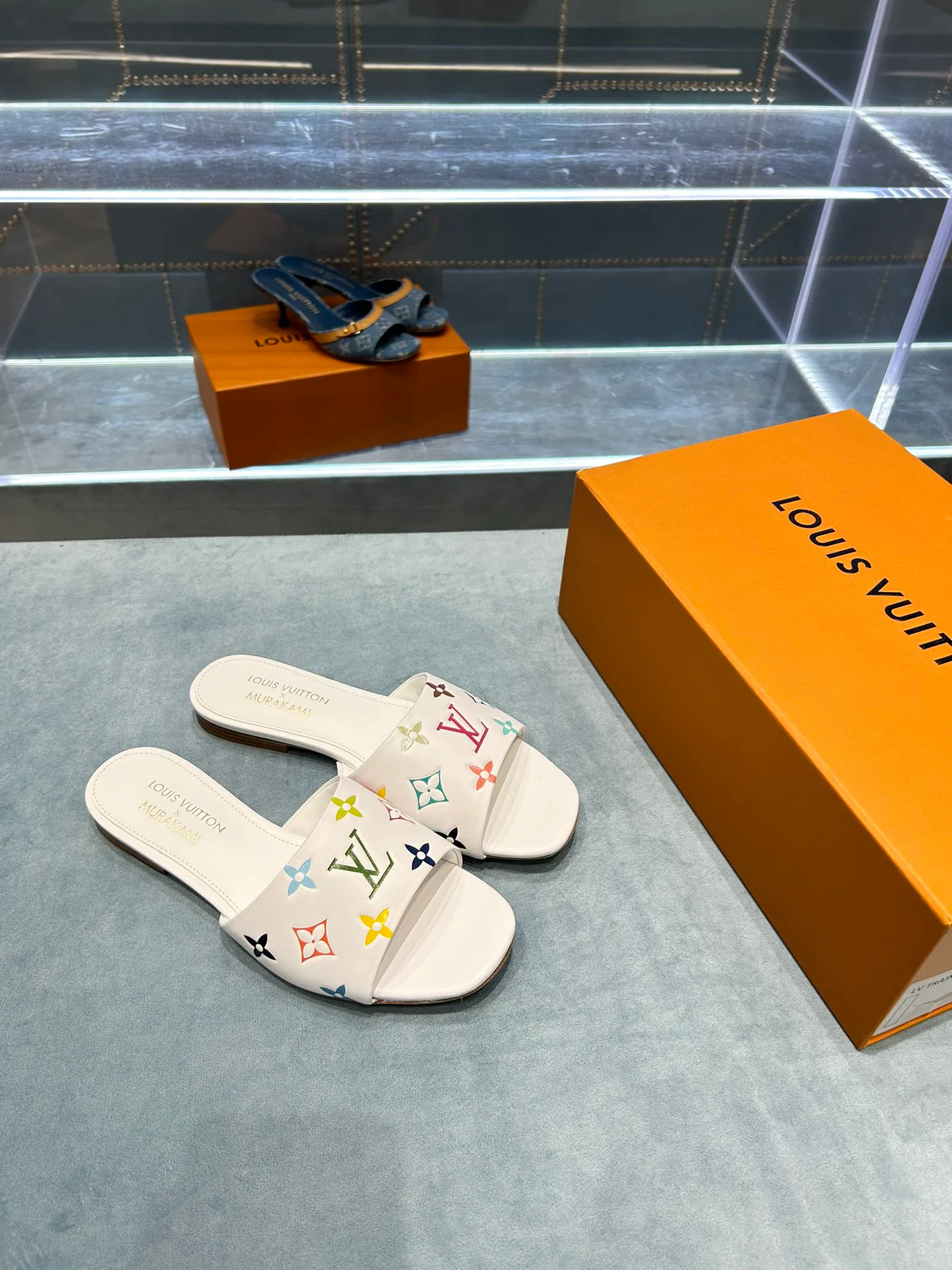 Шлепанцы Женские Louis Vuitton 21132