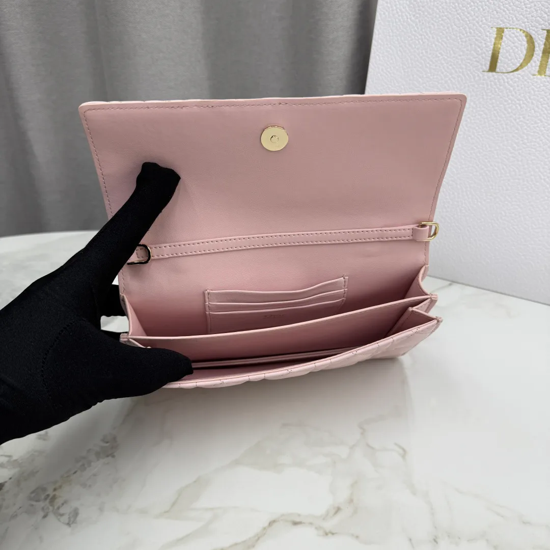 Классические Сумки Женские Christian Dior 12594755