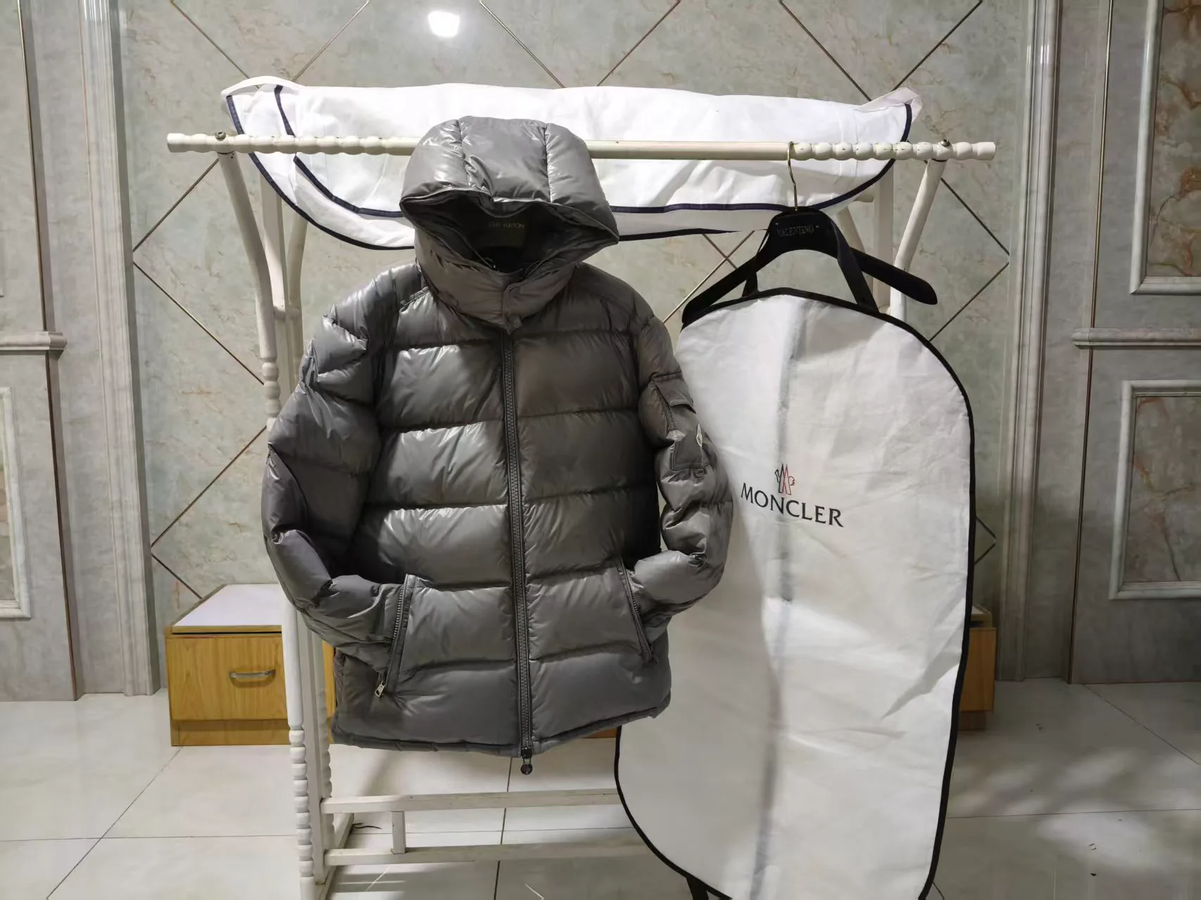 Куртки И Пуховики Женские Moncler 17964627