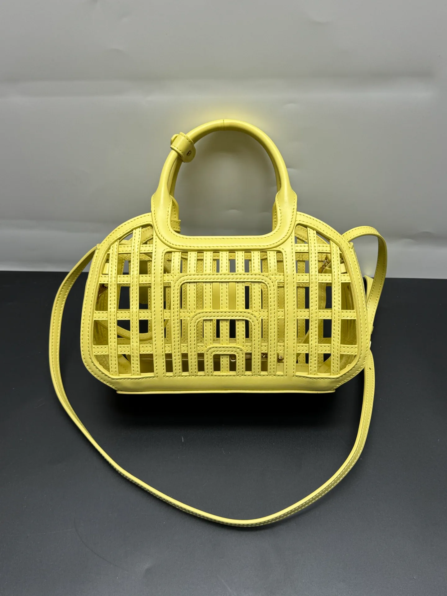 Классические Сумки Женские Miu Miu 17827218