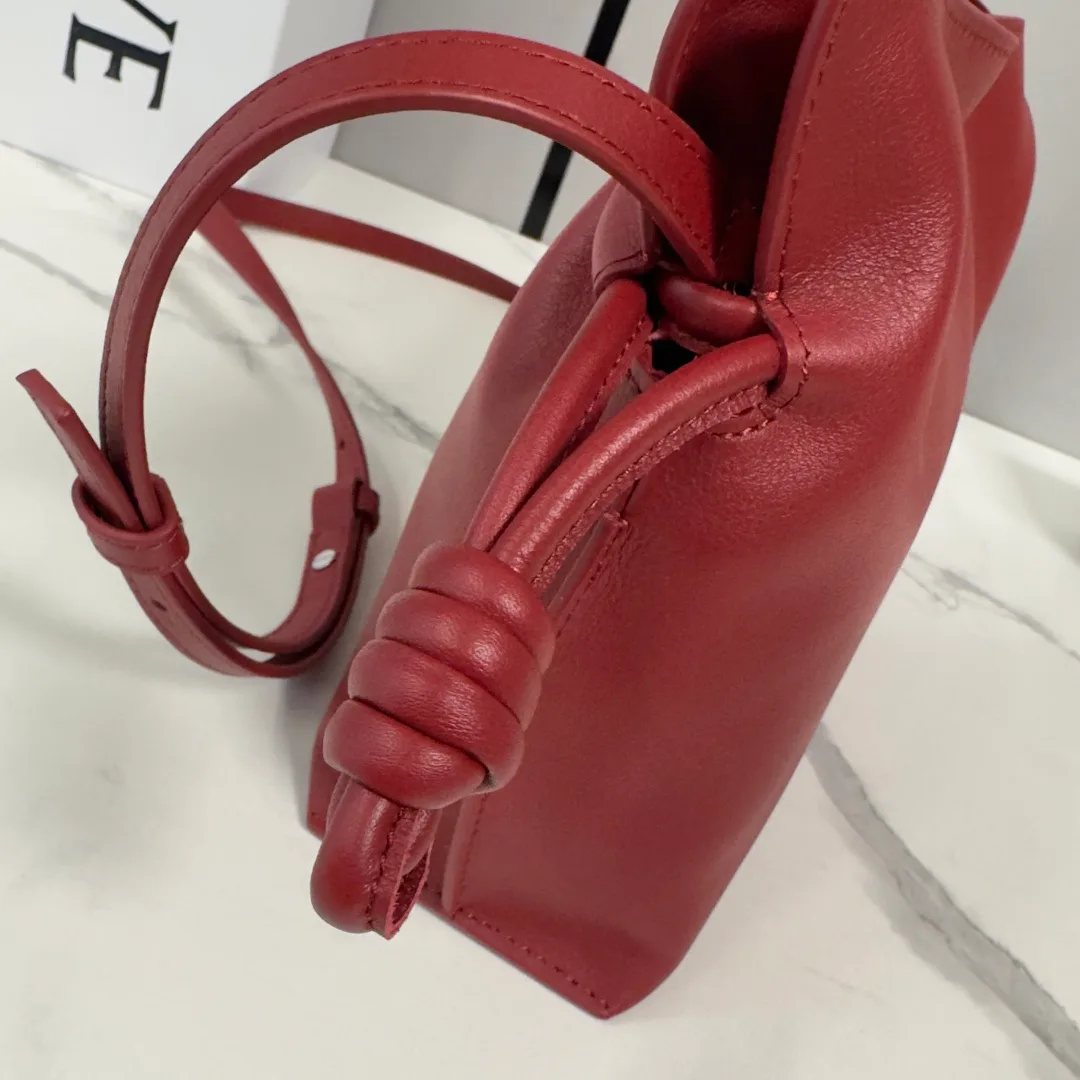 Клатчи Женские Loewe 11343658