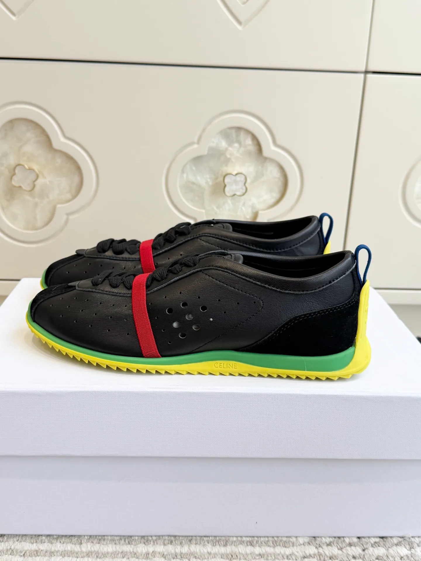 Кроссовки Женские Celine 18559236