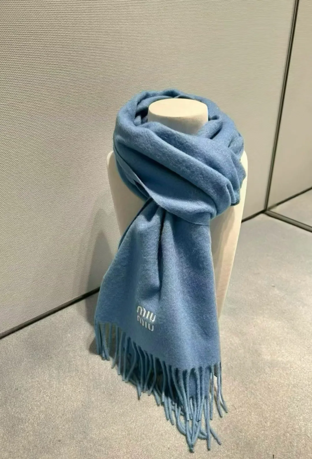 Шарфы Miu Miu 17960043