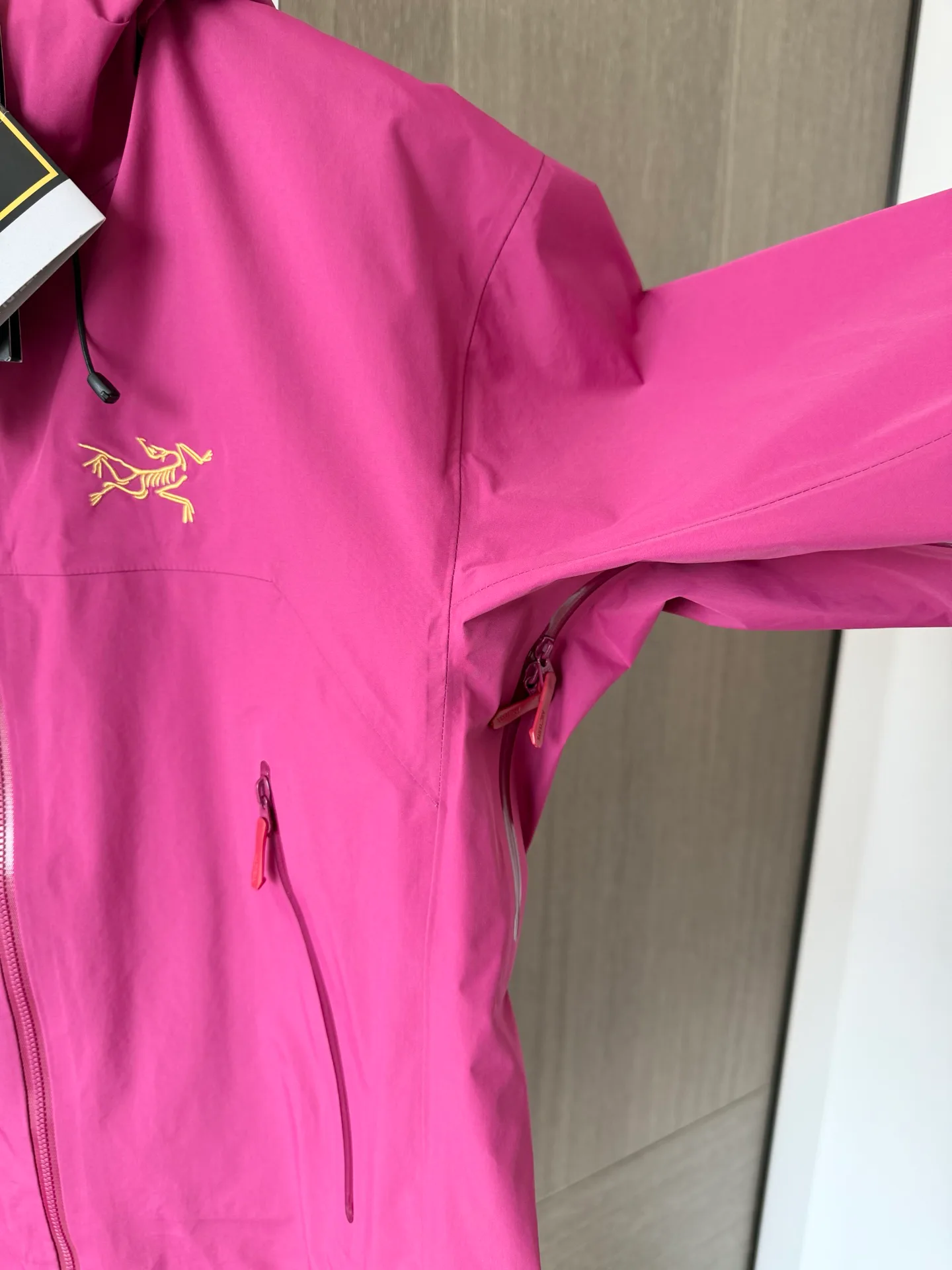 Куртки Женские Arcteryx Куртки Женские Arcteryx