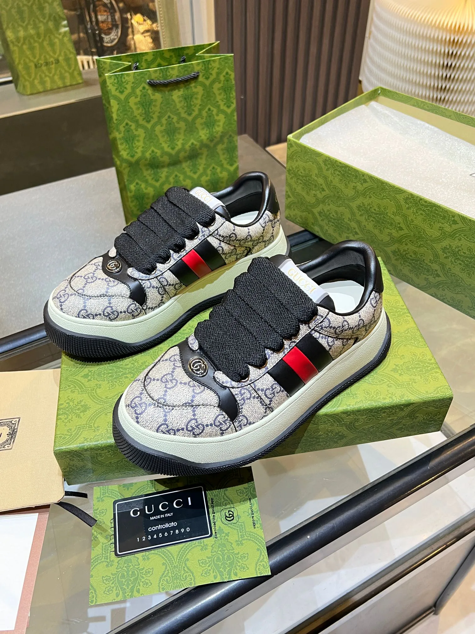 Кроссовки Женские Gucci 907453