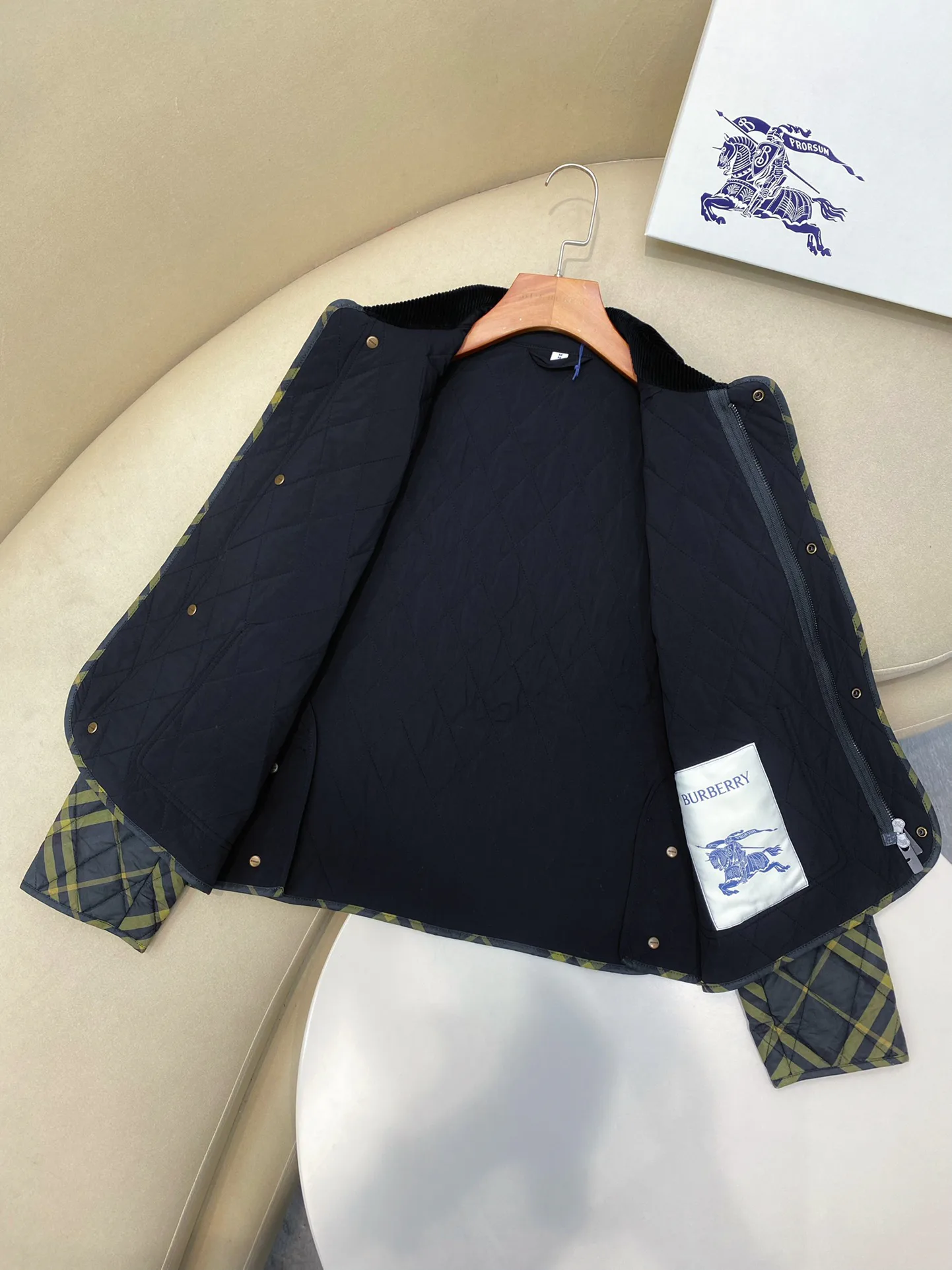Куртки И Пуховики Женские Burberry 18140715
