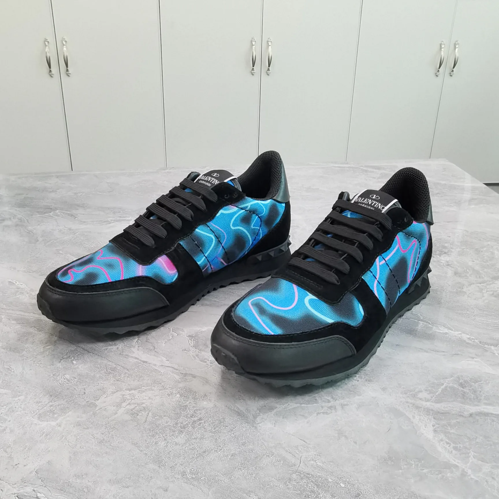 Кроссовки Женские Valentino 10736423