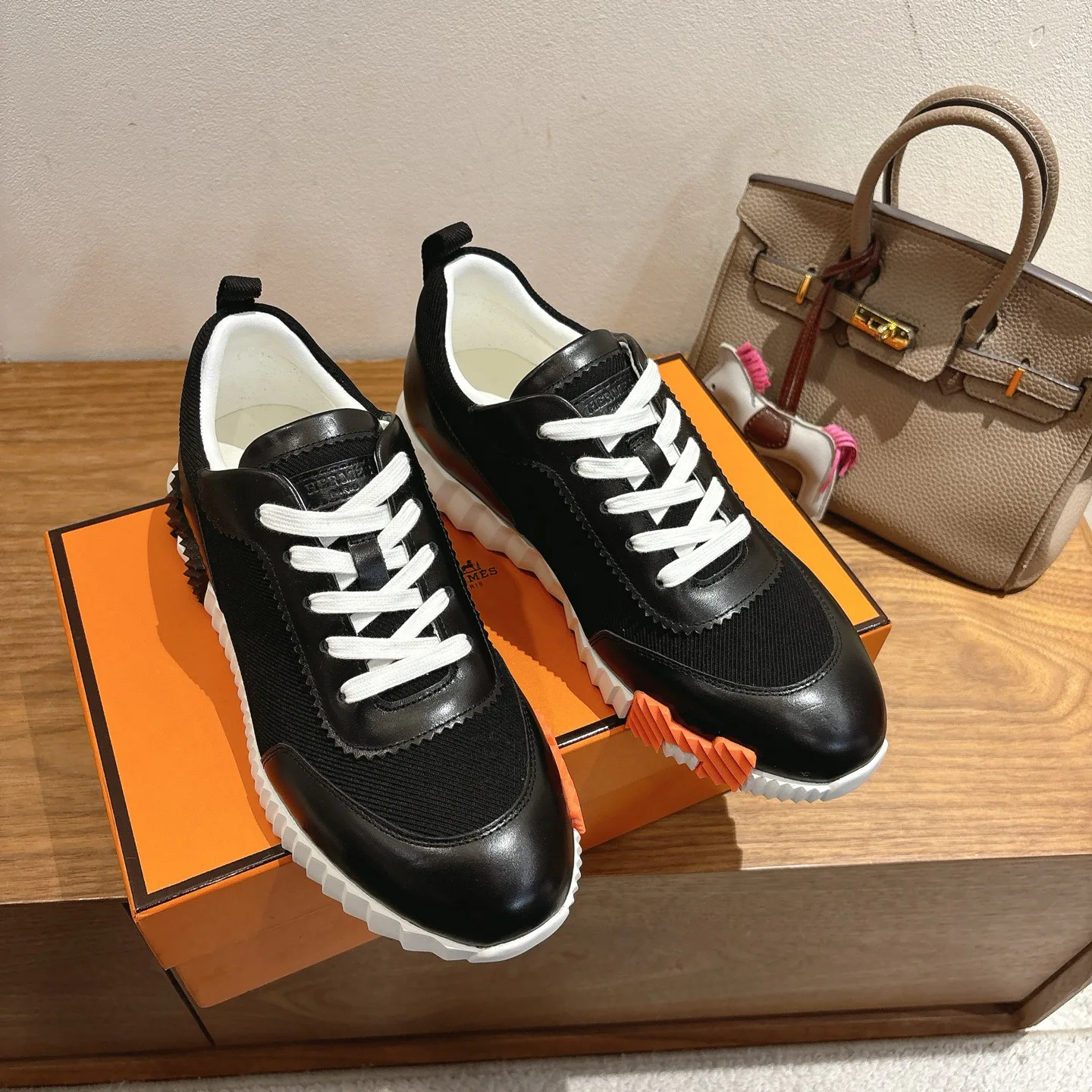Кроссовки Женские Hermes 9914995