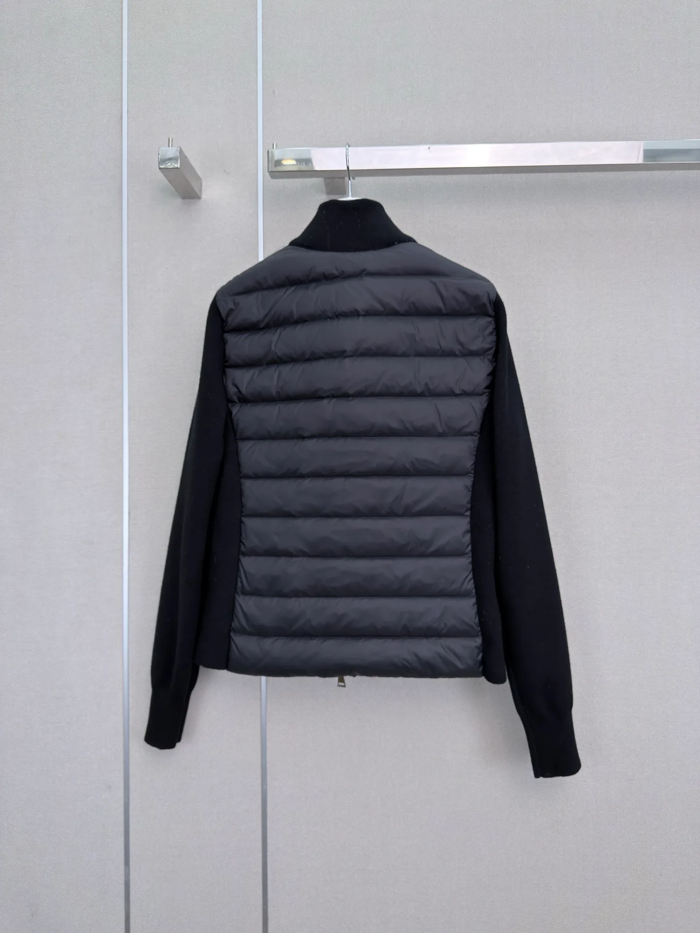 Куртки И Пуховики Женские Moncler 19181939