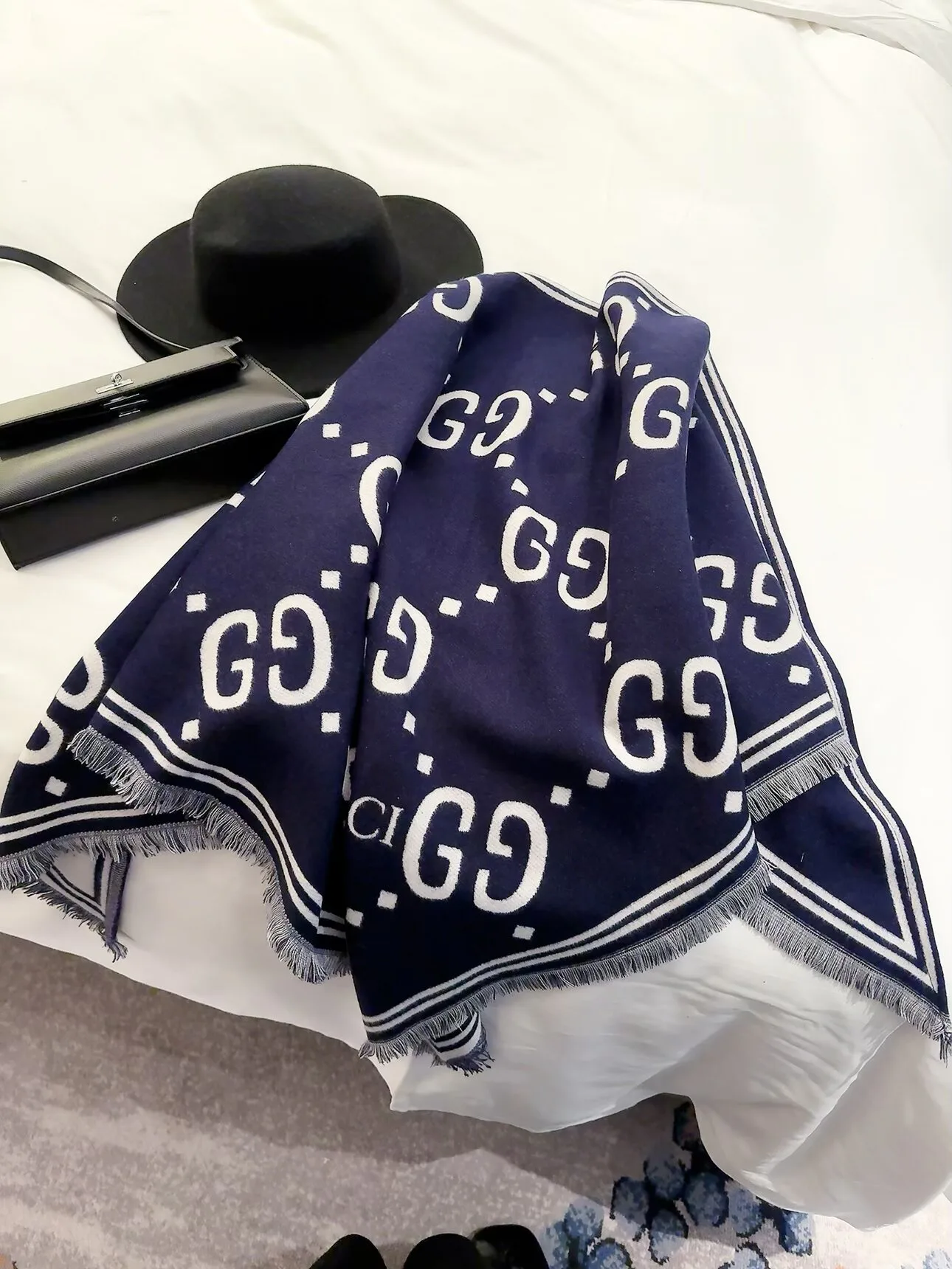 Шарфы Gucci 18002862