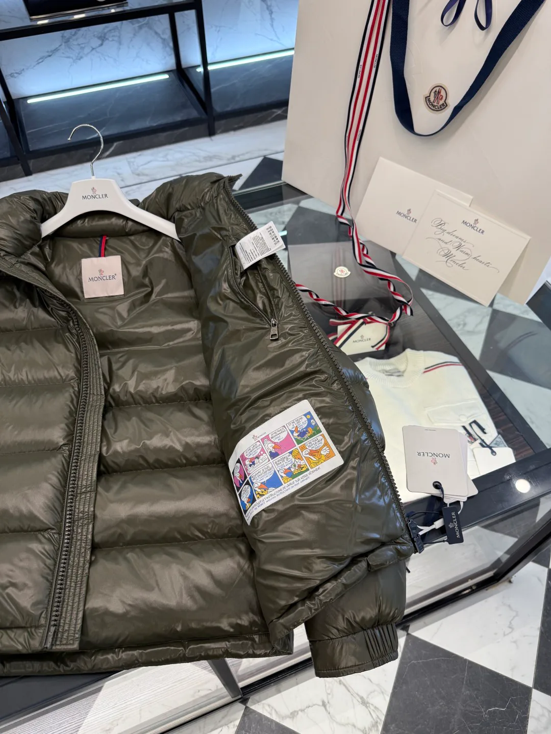 Куртки И Пуховики Женские Moncler 1694333