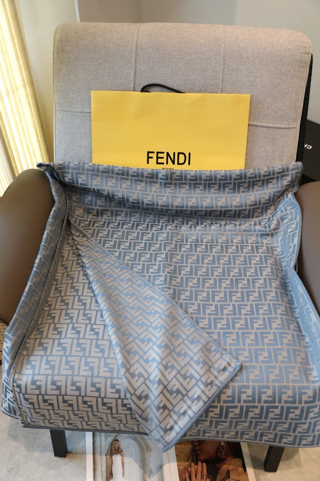 Шарфы Fendi 597356