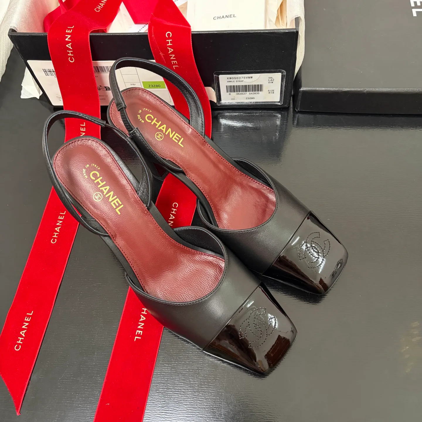 Туфли Женские Chanel 18683207