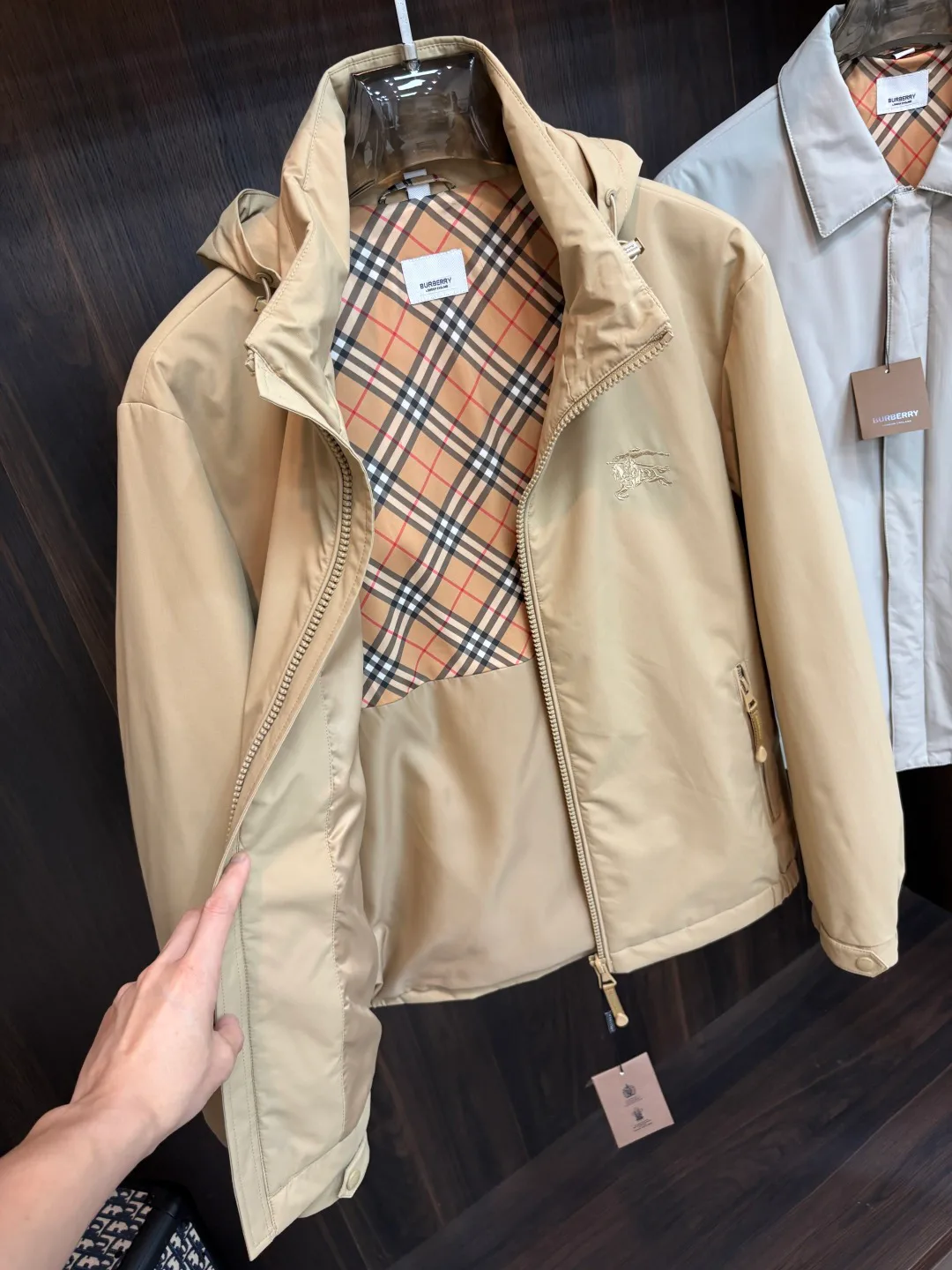 Куртки И Пуховики Женские Burberry 18157293